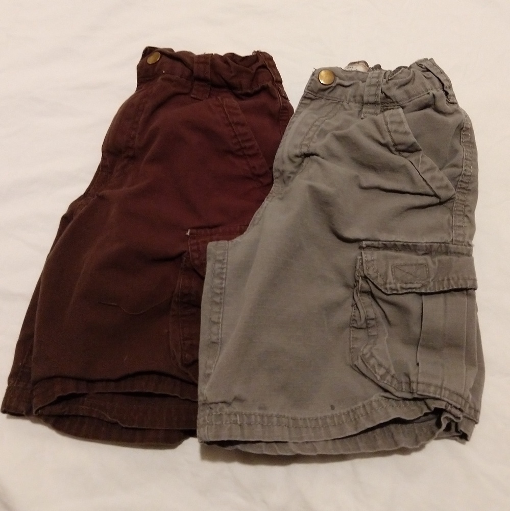 Boys size 5 shorts w/ adjustable waistband